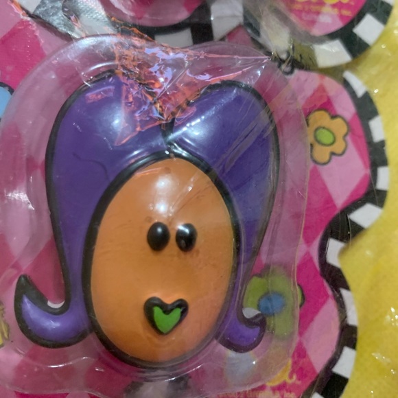 Drawer pulls/knobs. - Picture 5 of 6